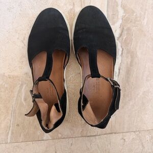 KMB Shoes Womens 7.5 Black Suede T-Strap Ankle Buckle Sneakers